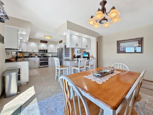 1425 18th Ave. NW, Minot, ND 58703