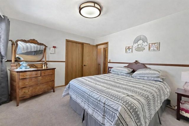 1425 18th Ave. NW, Minot, ND 58703