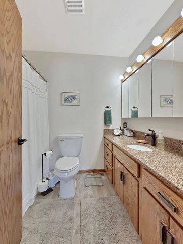 1425 18th Ave. NW, Minot, ND 58703