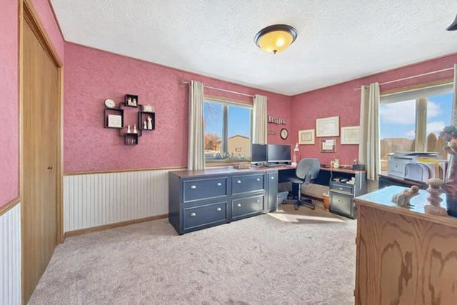 1425 18th Ave. NW, Minot, ND 58703