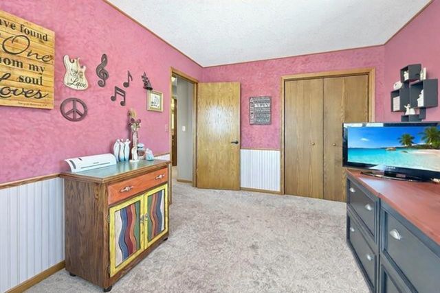 1425 18th Ave. NW, Minot, ND 58703