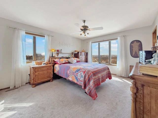 1425 18th Ave. NW, Minot, ND 58703