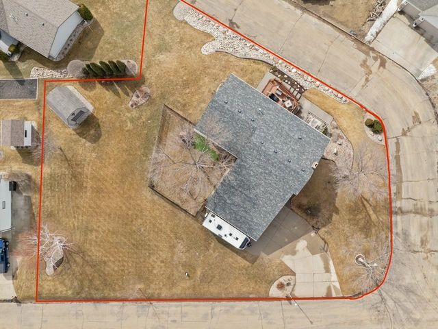 1425 18th Ave. NW, Minot, ND 58703