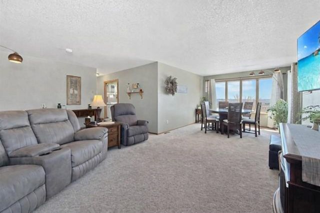 1425 18th Ave. NW, Minot, ND 58703