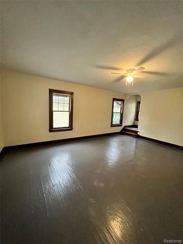 254 Lockwood Street, Saginaw, MI 48602