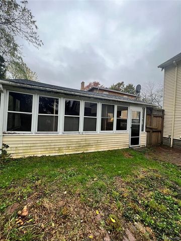 254 Lockwood Street, Saginaw, MI 48602