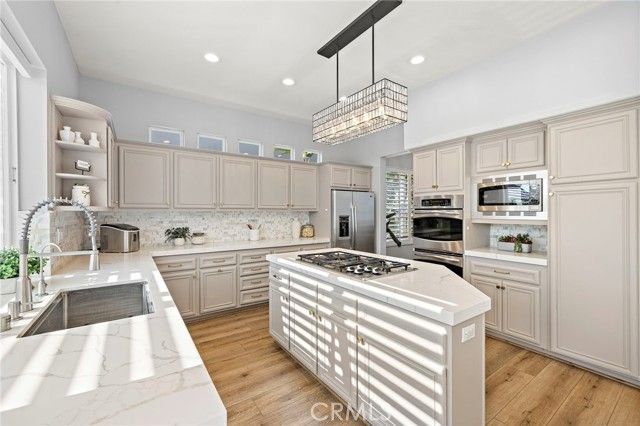 27 Raleigh Court, Laguna Hills, CA 92679