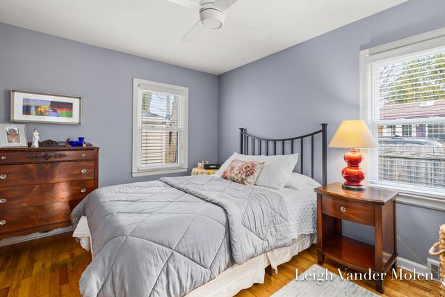 1129 Kenesaw Drive SE, East Grand Rapids, MI 49506
