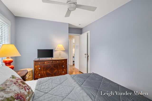 1129 Kenesaw Drive SE, East Grand Rapids, MI 49506