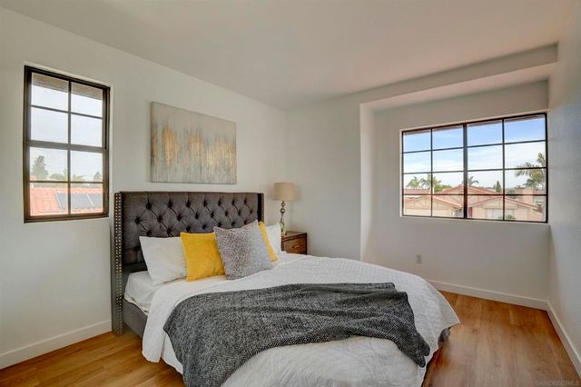 10242 Keoki St, San Diego, CA 92126