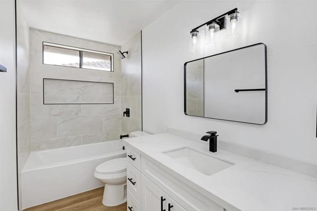 10242 Keoki St, San Diego, CA 92126