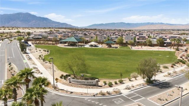 76300 Oxford, Palm Desert, CA 92211