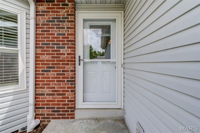 1578 Lienemann Drive, St Charles, MO 63303
