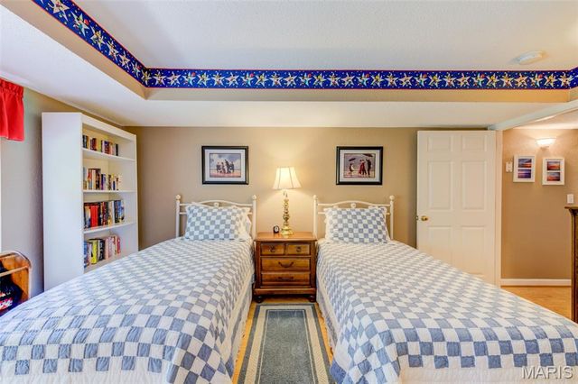 1578 Lienemann Drive, St Charles, MO 63303