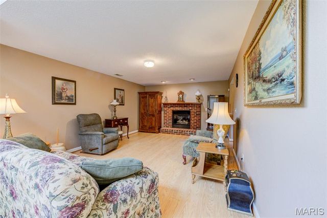 1578 Lienemann Drive, St Charles, MO 63303
