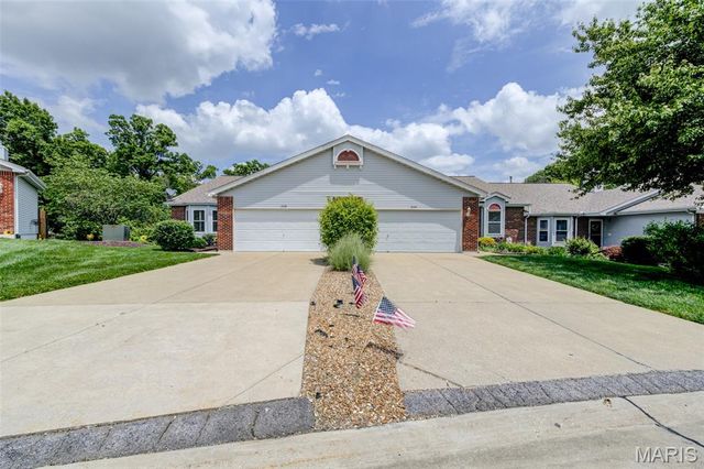 1578 Lienemann Drive, St Charles, MO 63303