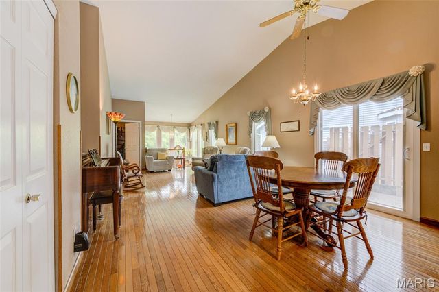 1578 Lienemann Drive, St Charles, MO 63303