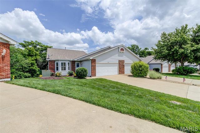 1578 Lienemann Drive, St Charles, MO 63303