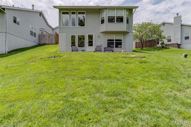 1578 Lienemann Drive, St Charles, MO 63303