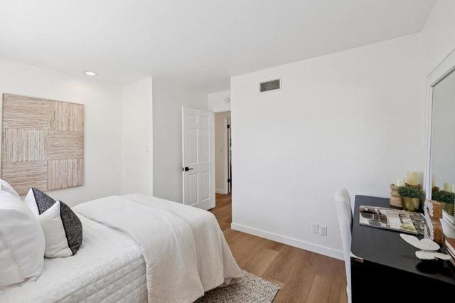 718 Vera Avenue, Redwood City, CA 94061