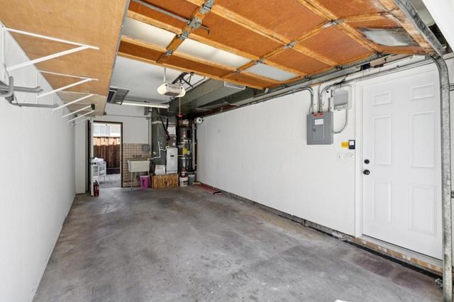 718 Vera Avenue, Redwood City, CA 94061