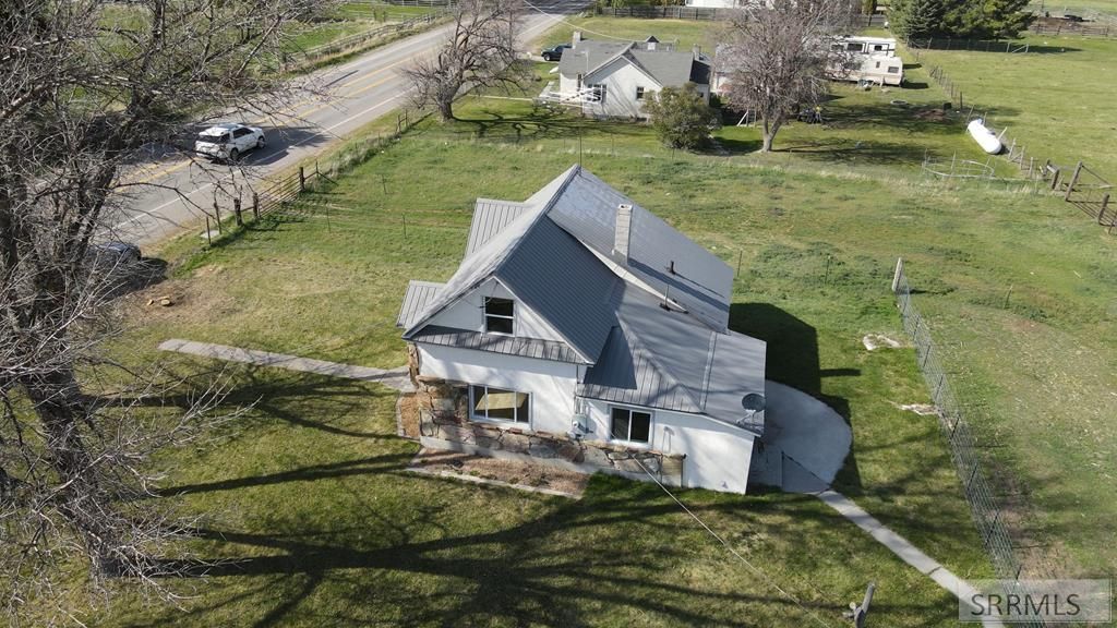 Image 10 of property listing at 6850 S 2000 W, Rexburg, ID 83440