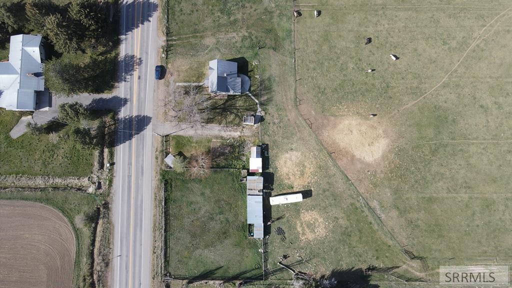 Image 12 of property listing at 6850 S 2000 W, Rexburg, ID 83440
