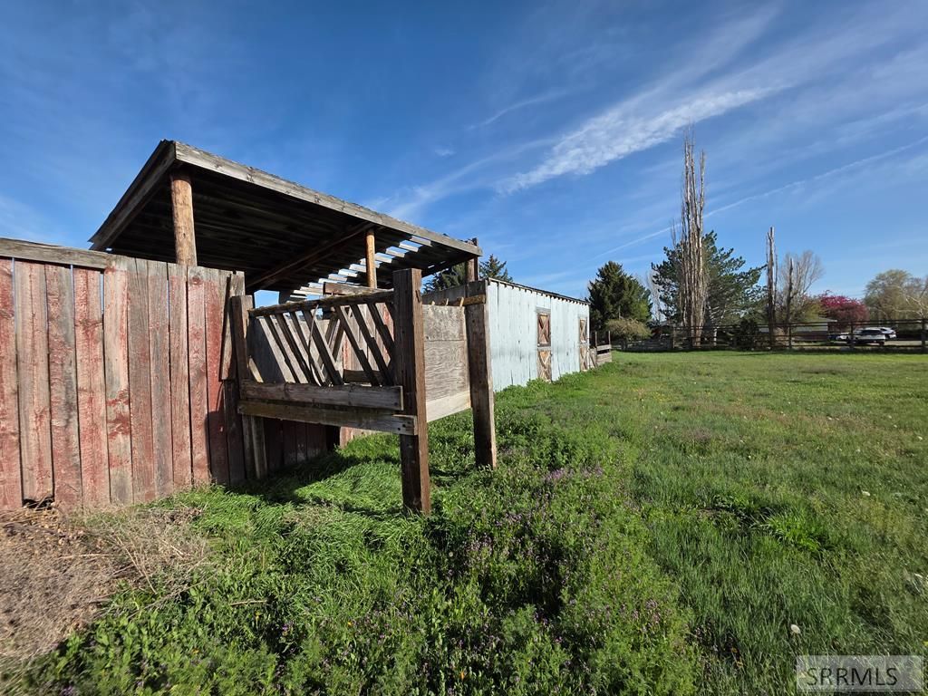 Image 73 of property listing at 6850 S 2000 W, Rexburg, ID 83440