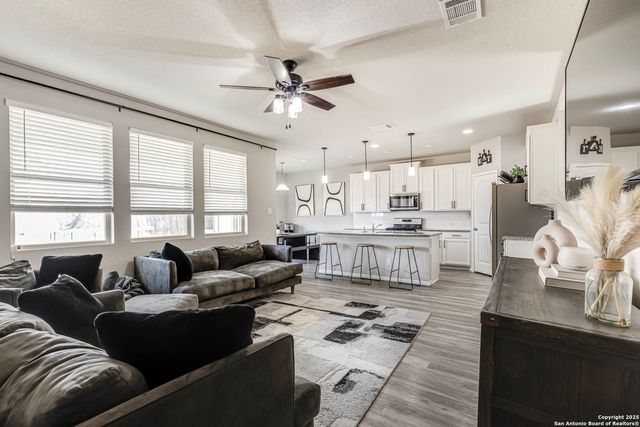 6823 Dashmoor Creek, San Antonio, TX 78244