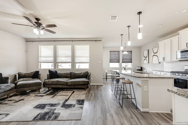 6823 Dashmoor Creek, San Antonio, TX 78244