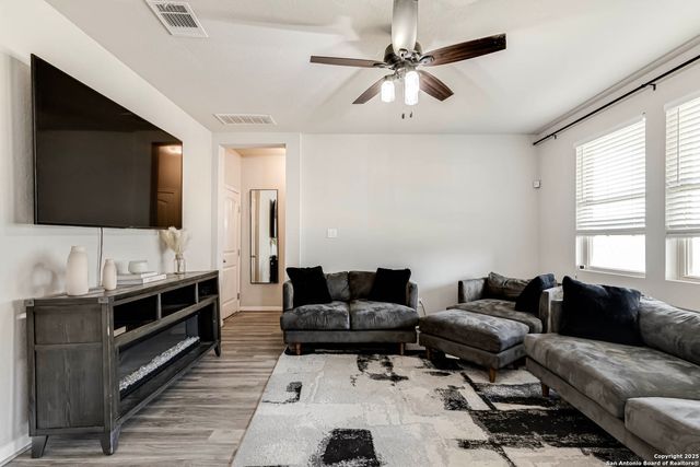 6823 Dashmoor Creek, San Antonio, TX 78244