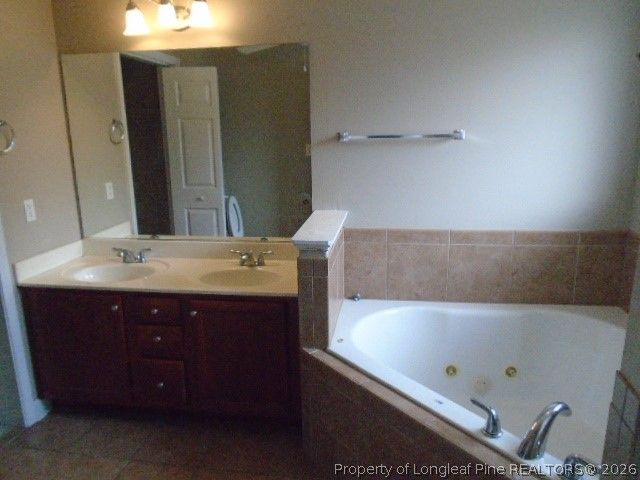 1830 Balmoral Drive 201, Fayetteville, NC 28304