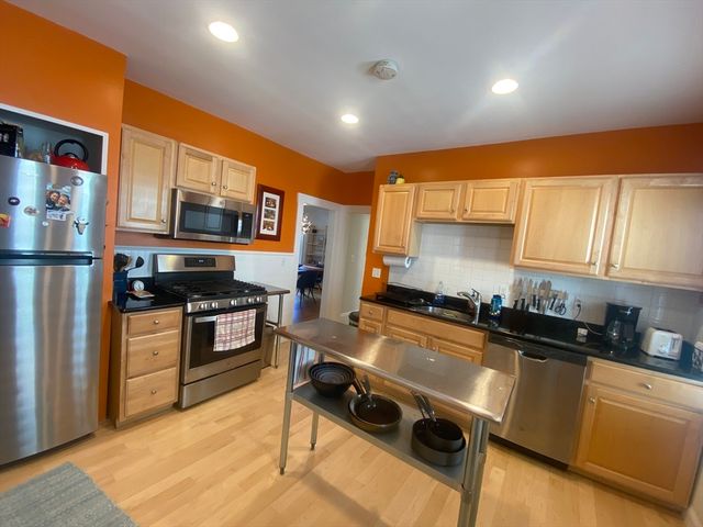 108 Heath St 1, Somerville, MA 02145