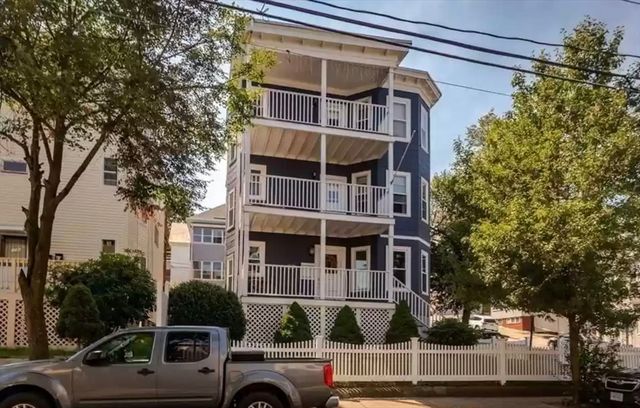 108 Heath St 1, Somerville, MA 02145