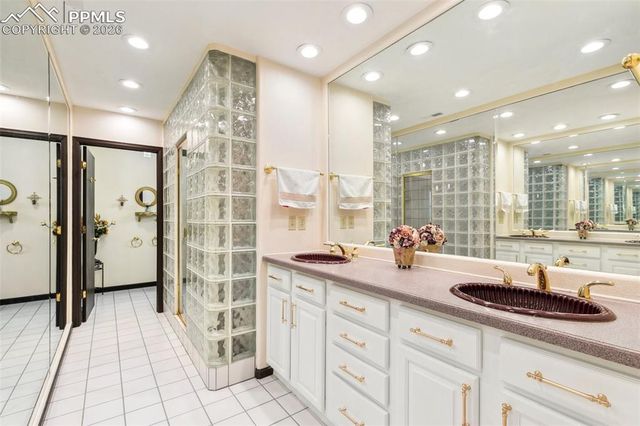 26 Hutton Lane, Colorado Springs, CO 80906