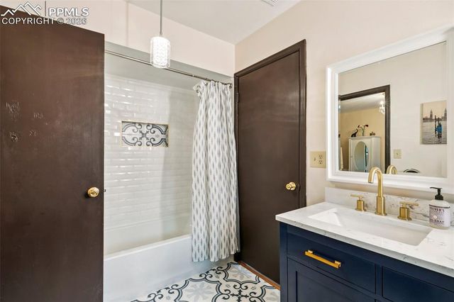 26 Hutton Lane, Colorado Springs, CO 80906