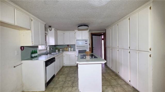 1170 Jimmy Lile Road, Russellville, AR 72802