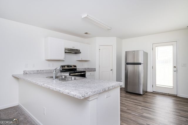 6742 Mancha Street, South Fulton, GA 30349