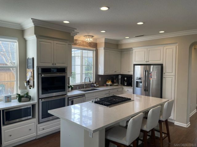 646 Sandside Ct., Carlsbad, CA 92011