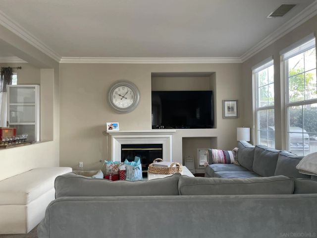 646 Sandside Ct., Carlsbad, CA 92011