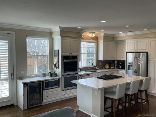 646 Sandside Ct., Carlsbad, CA 92011