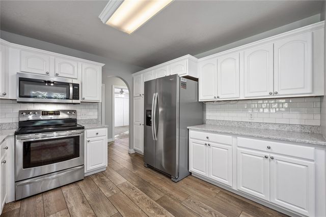 1206 Winchester Circle NE, Swisher, IA 52338