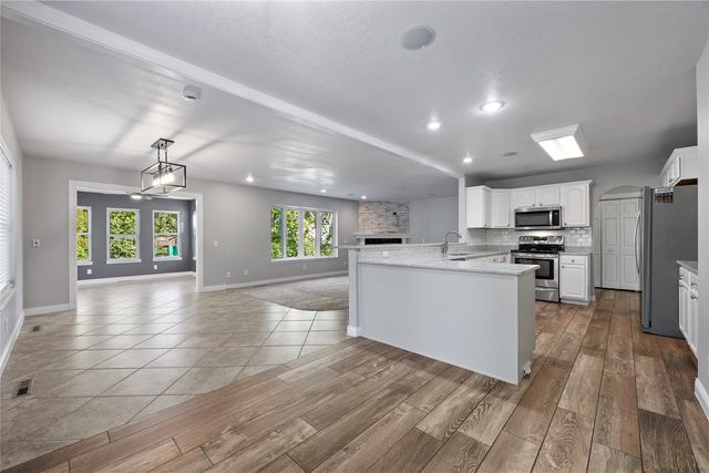 1206 Winchester Circle NE, Swisher, IA 52338