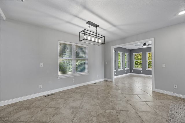 1206 Winchester Circle NE, Swisher, IA 52338