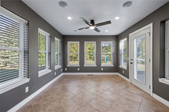 1206 Winchester Circle NE, Swisher, IA 52338