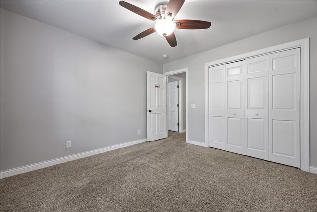 1206 Winchester Circle NE, Swisher, IA 52338