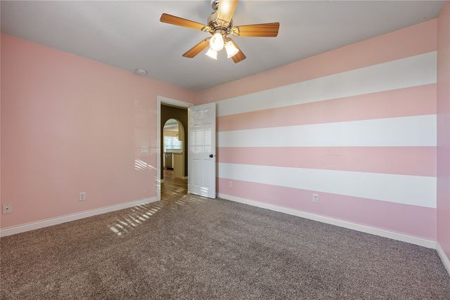 1206 Winchester Circle NE, Swisher, IA 52338