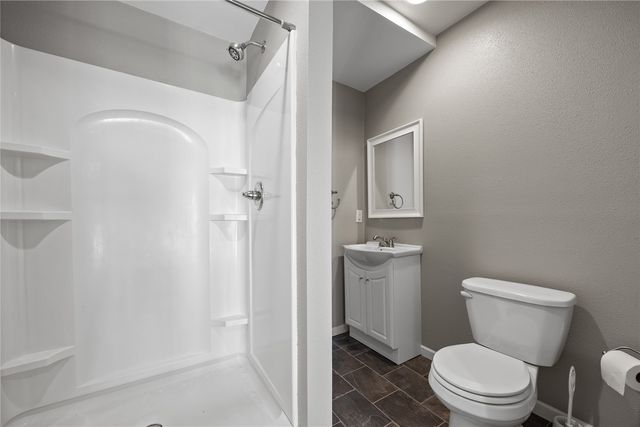 1206 Winchester Circle NE, Swisher, IA 52338