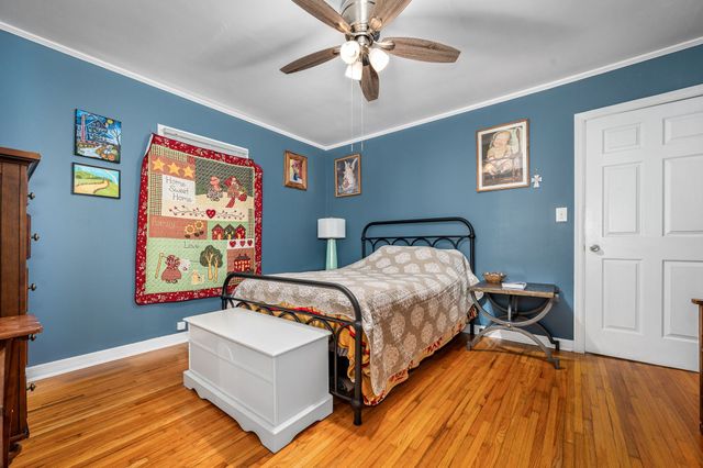 100 Stovall Dr, Huntland, TN 37345