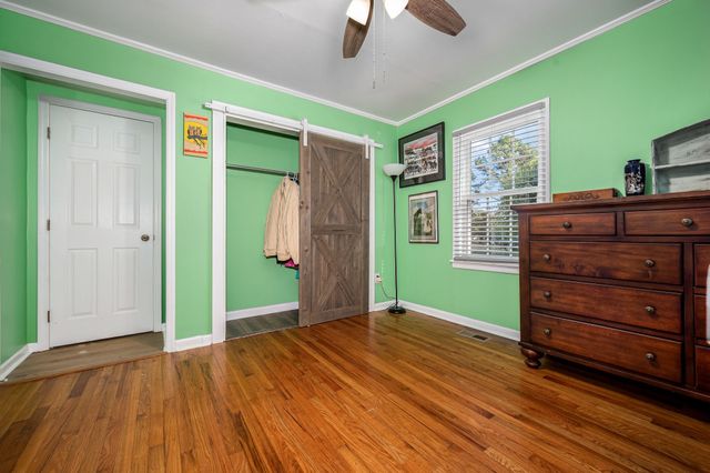 100 Stovall Dr, Huntland, TN 37345